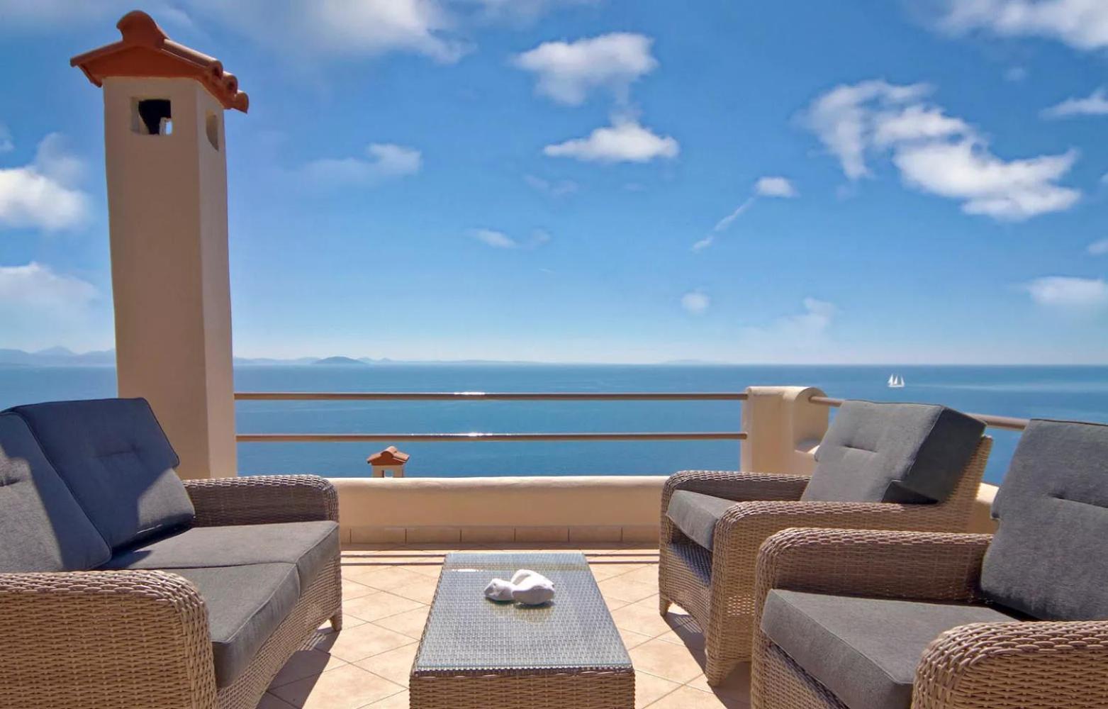 Blue Horizon Suites Parálion Ástros 외부 사진