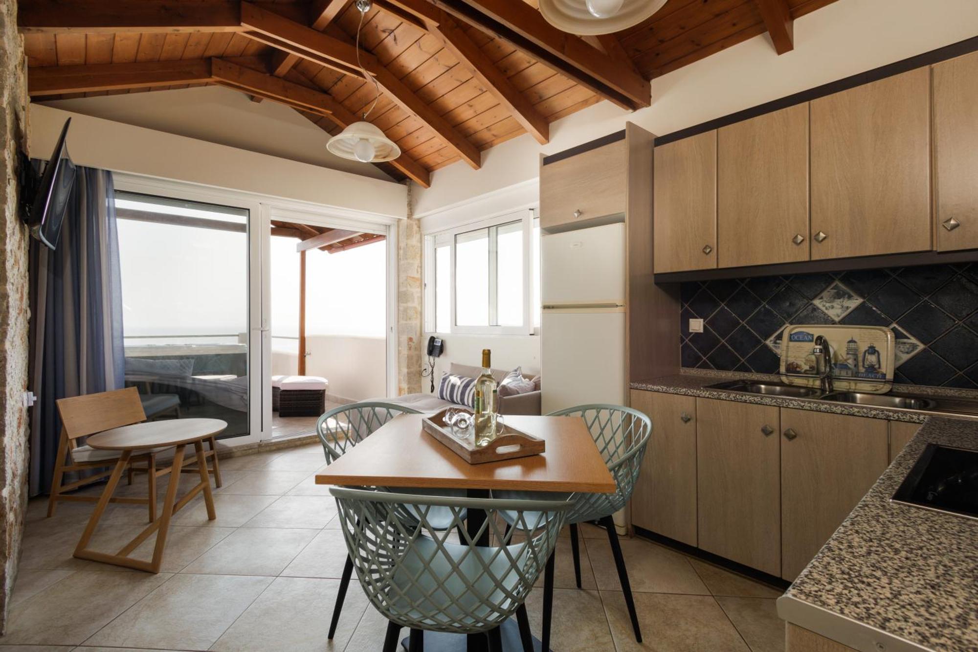 Blue Horizon Suites Parálion Ástros 외부 사진