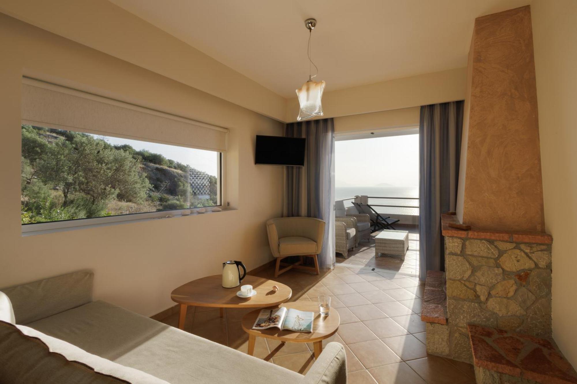 Blue Horizon Suites Parálion Ástros 외부 사진