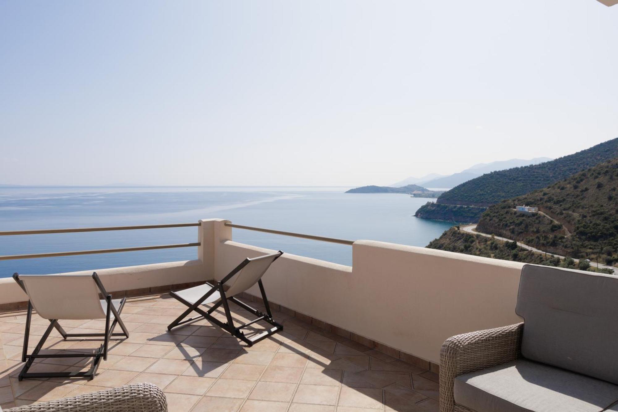Blue Horizon Suites Parálion Ástros 외부 사진