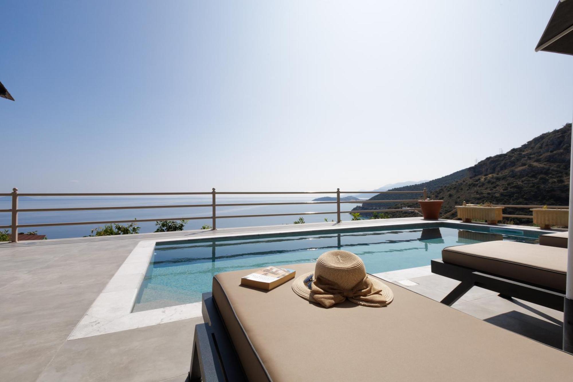 Blue Horizon Suites Parálion Ástros 외부 사진