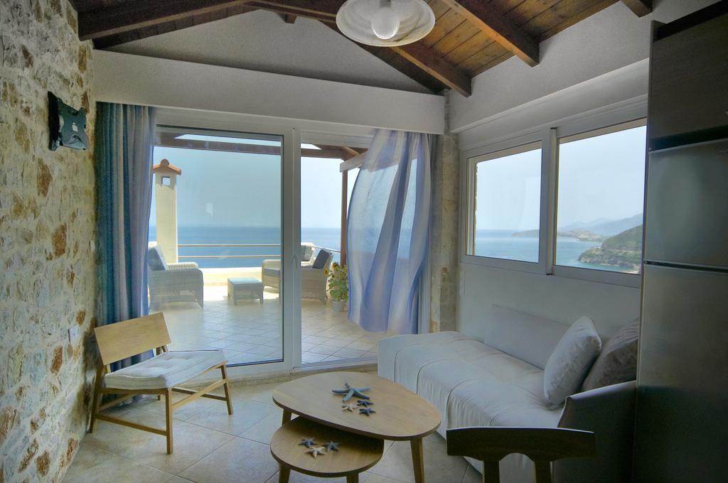 Blue Horizon Suites Parálion Ástros 외부 사진